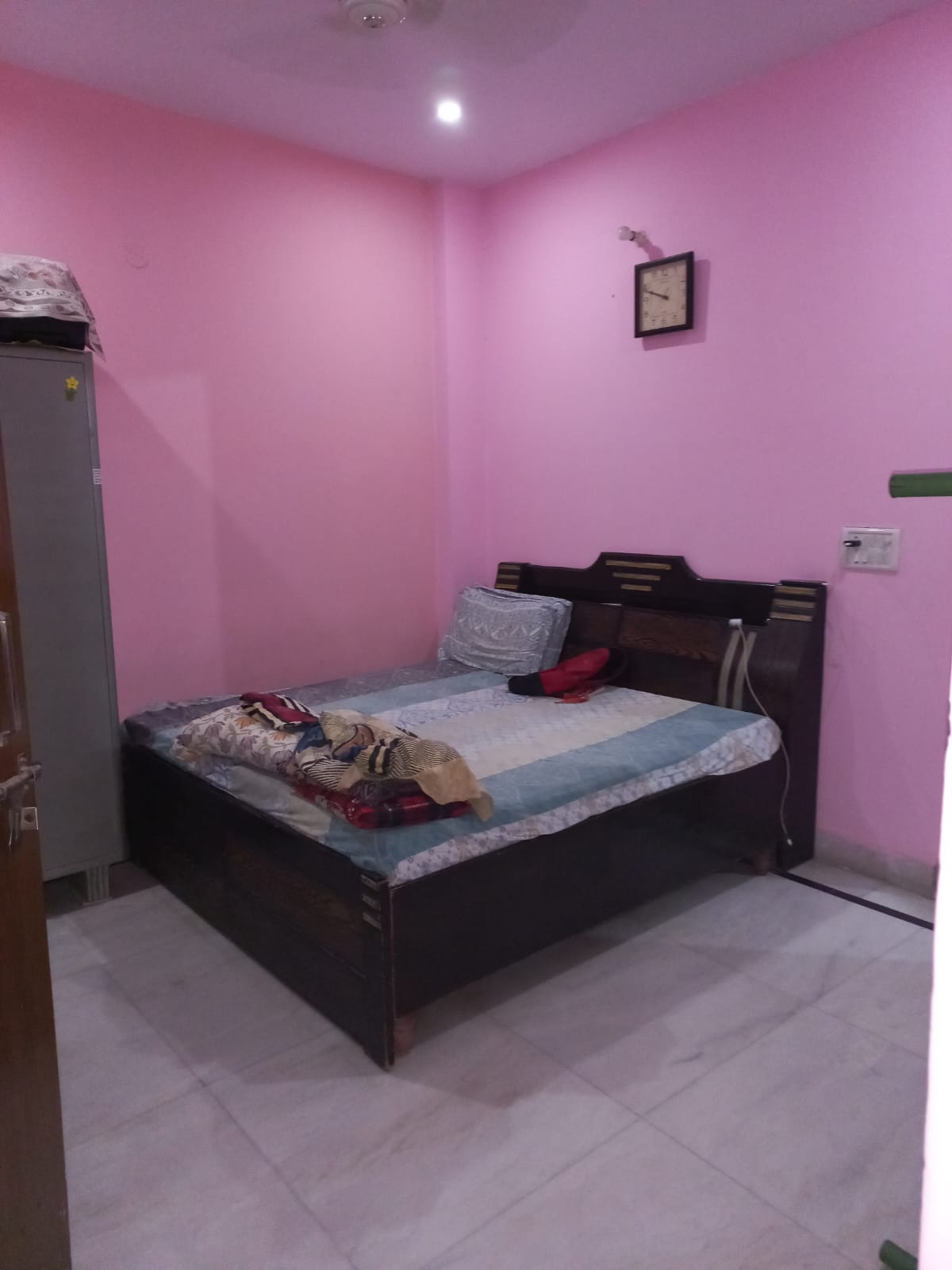 1 BHK for rent in Sector 52, Gurugram — semi-furnished — 100 sq.ft — The Grand