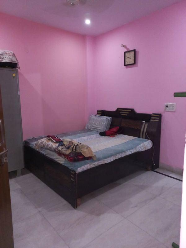 1 BHK for rent in Sector 52, Gurugram — semi-furnished — 100 sq.ft — The Grand