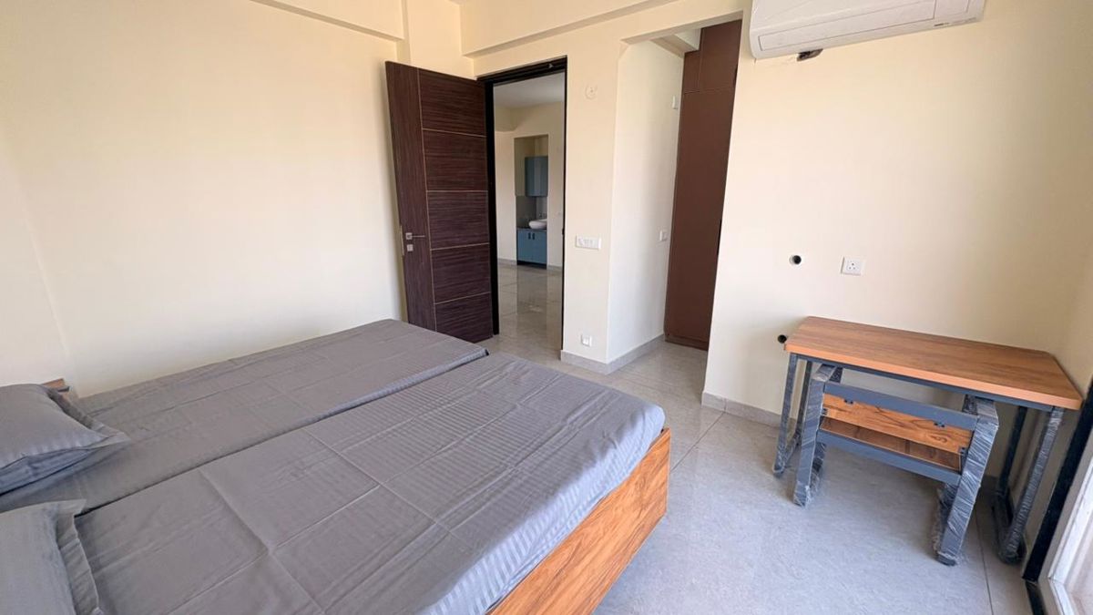 1 BHK for rent in Sector 52, Gurugram — furnished — 450 sq.ft — Ardee City