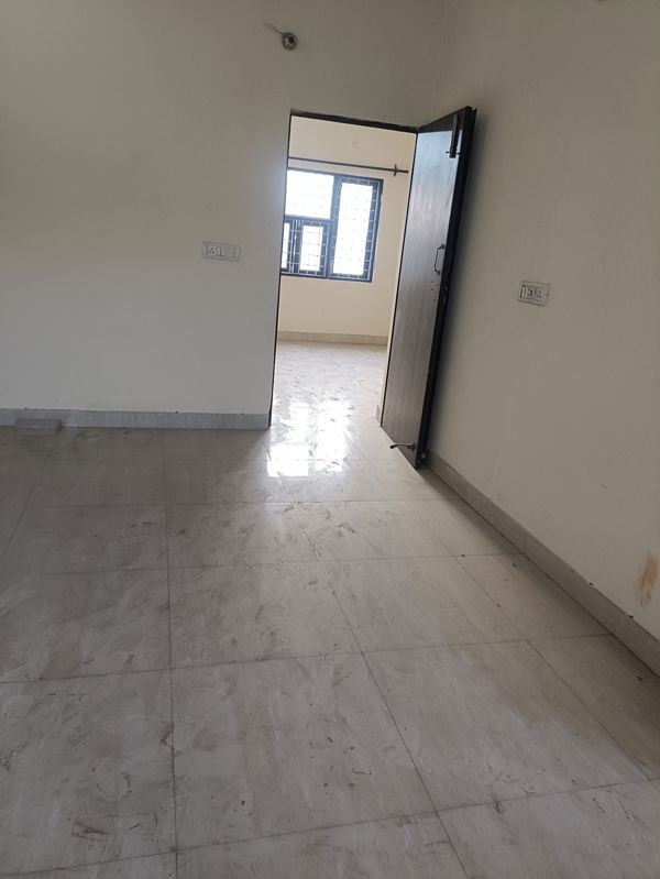 1 BHK for rent in Sector 52, Gurugram — unfurnished — 250 sq.ft