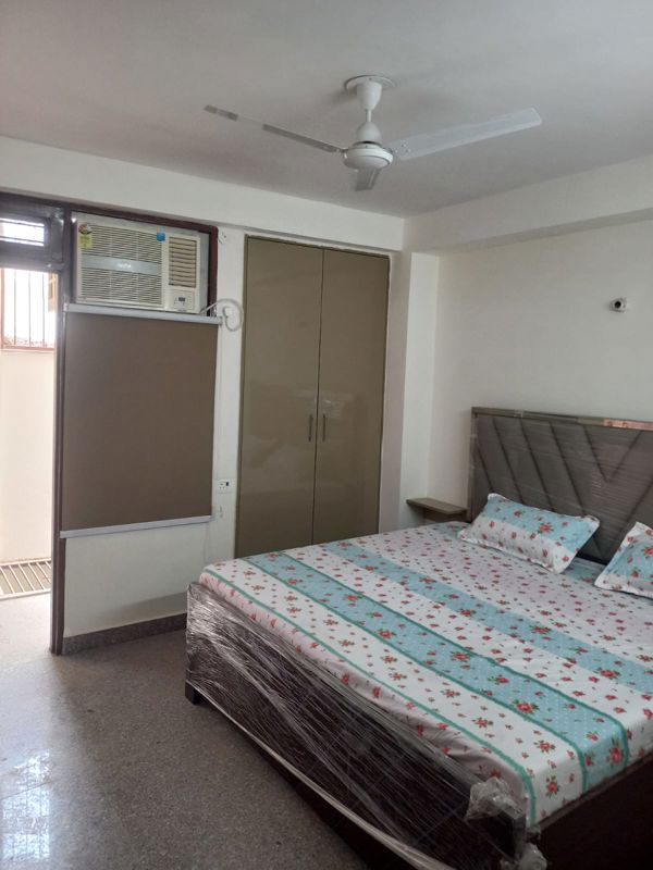 1 BHK for rent in Sector 52, Gurugram — furnished — 525 sq.ft