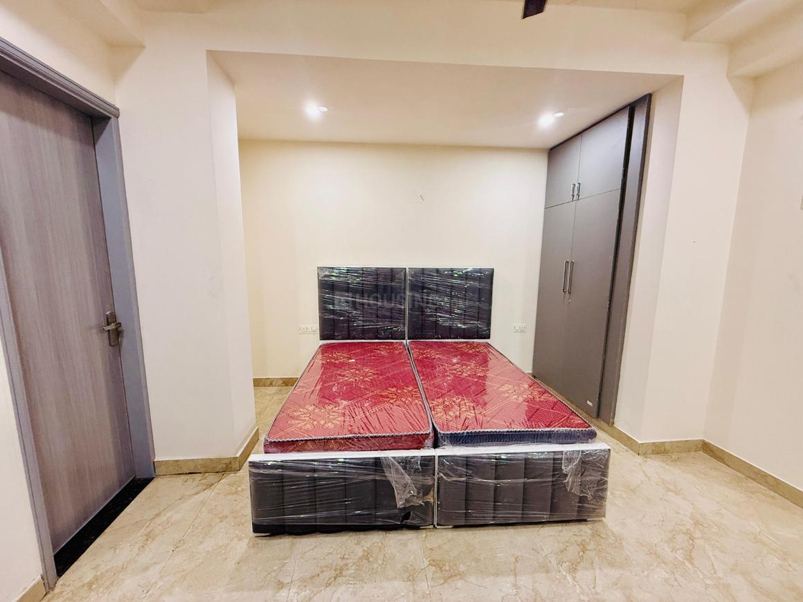 1 BHK for rent in Sector 52, Gurugram — 950 sq.ft