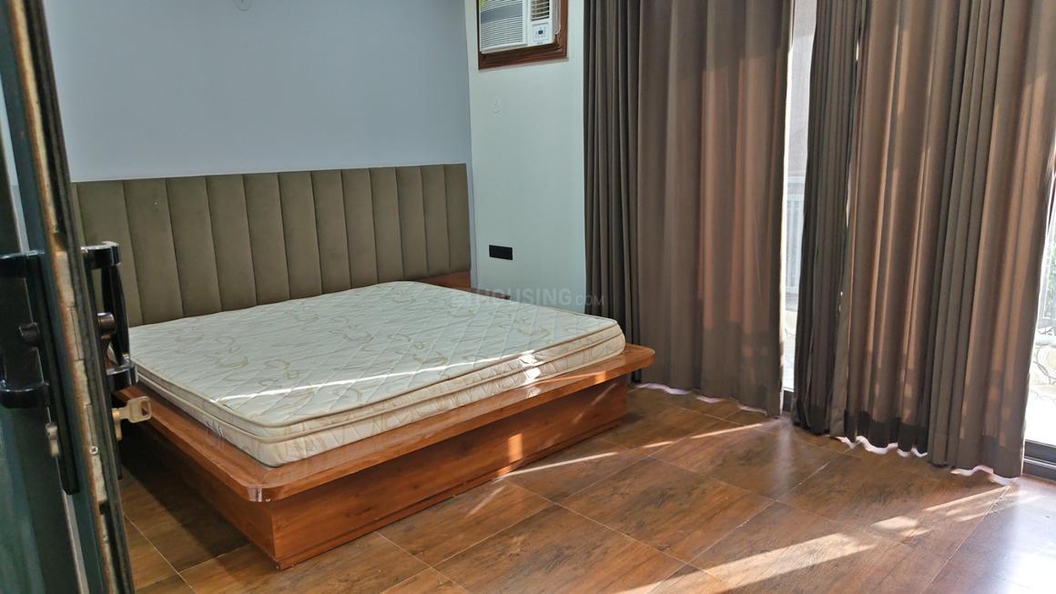 1 BHK for rent in Sector 52A, Gurugram — 880 sq.ft