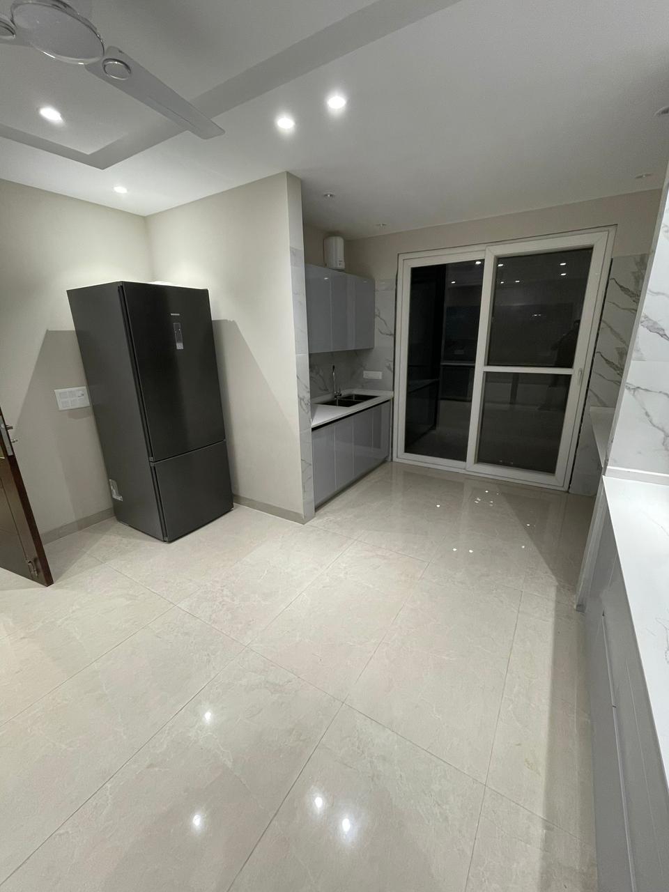 1 BHK for rent in Sector 57, Gurugram — semi-furnished — 120 sq.ft — Sushant Lok 2