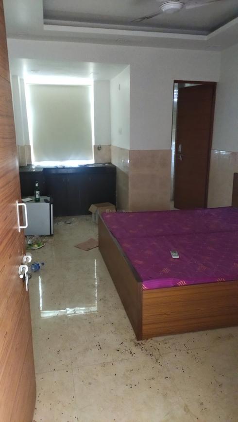1 BHK for rent in Sector 57, Gurugram — semi-furnished — 250 sq.ft — Satya The Legend Villas