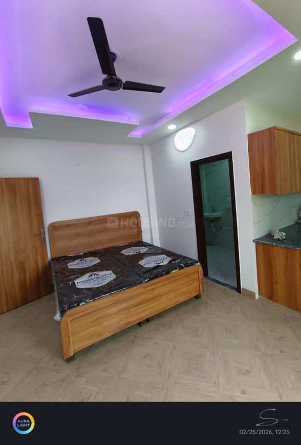 1 BHK for rent in Sector 61, Gurugram — 300 sq.ft — Pioneer Park
