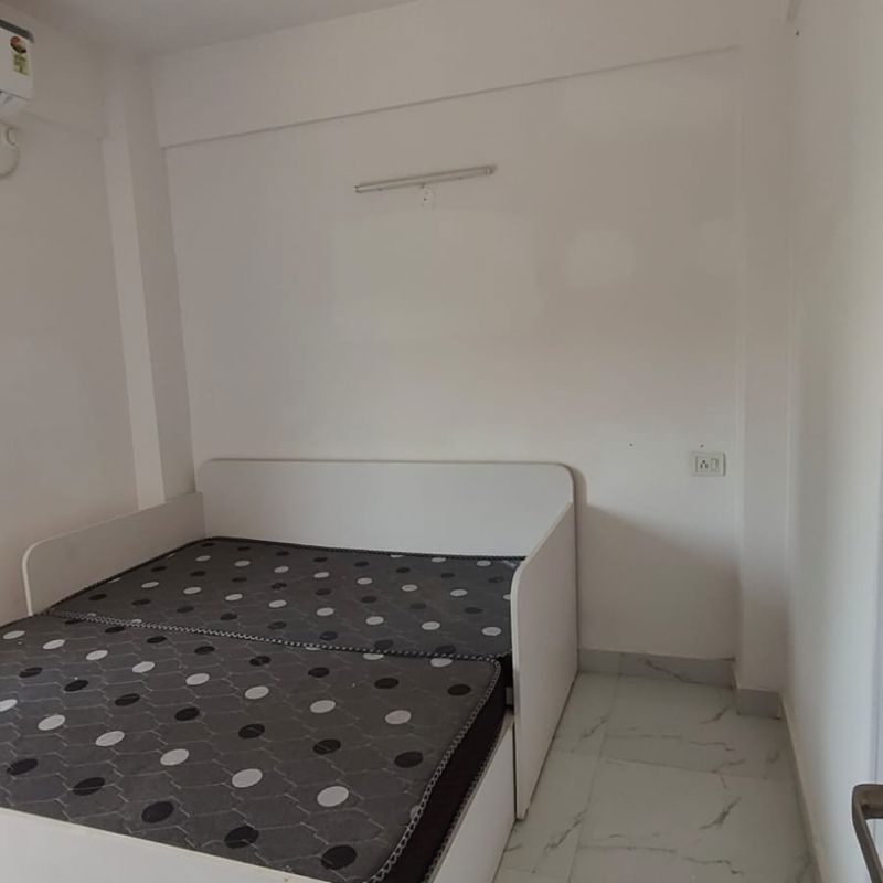1 BHK for rent in Sector 62, Gurugram — furnished — 500 sq.ft — Pivotal Paradise