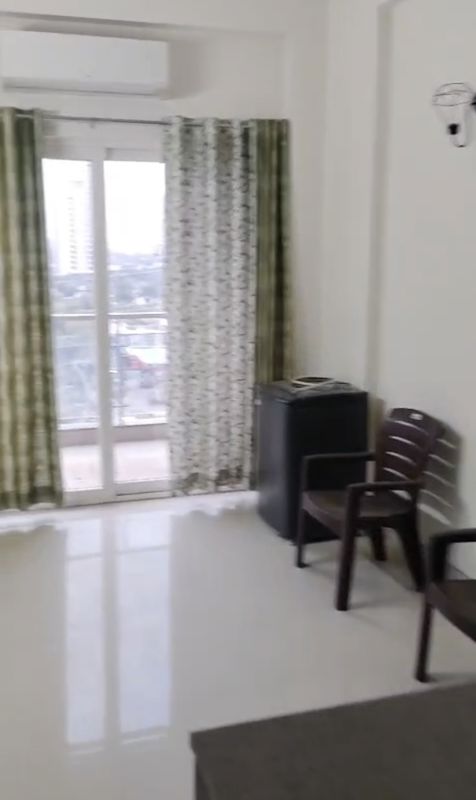 1 BHK for rent in Sector 63, Gurugram — semi-furnished — 800 sq.ft — Baani City Center