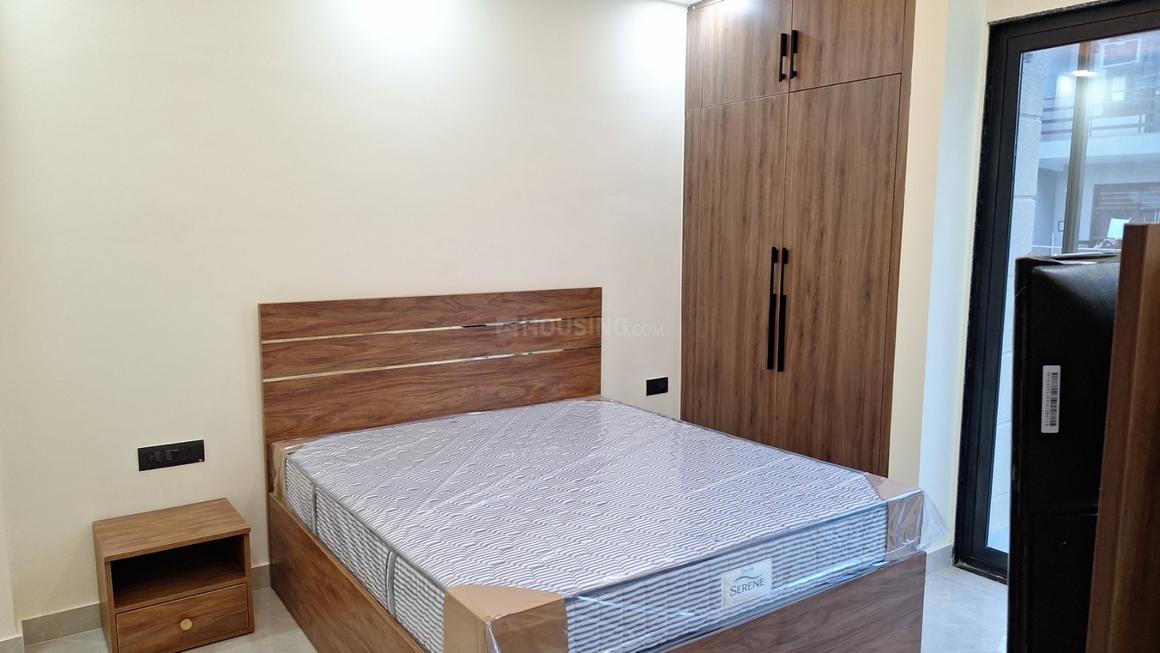 1 BHK for rent in Sector 67, Gurugram — 300 sq.ft — Ansal Esencia Sector 67