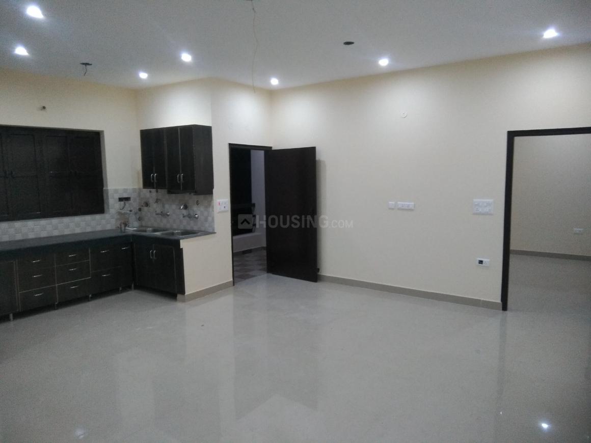 1 BHK for rent in Sector 7, Gurugram — semi-furnished — 927 sq.ft