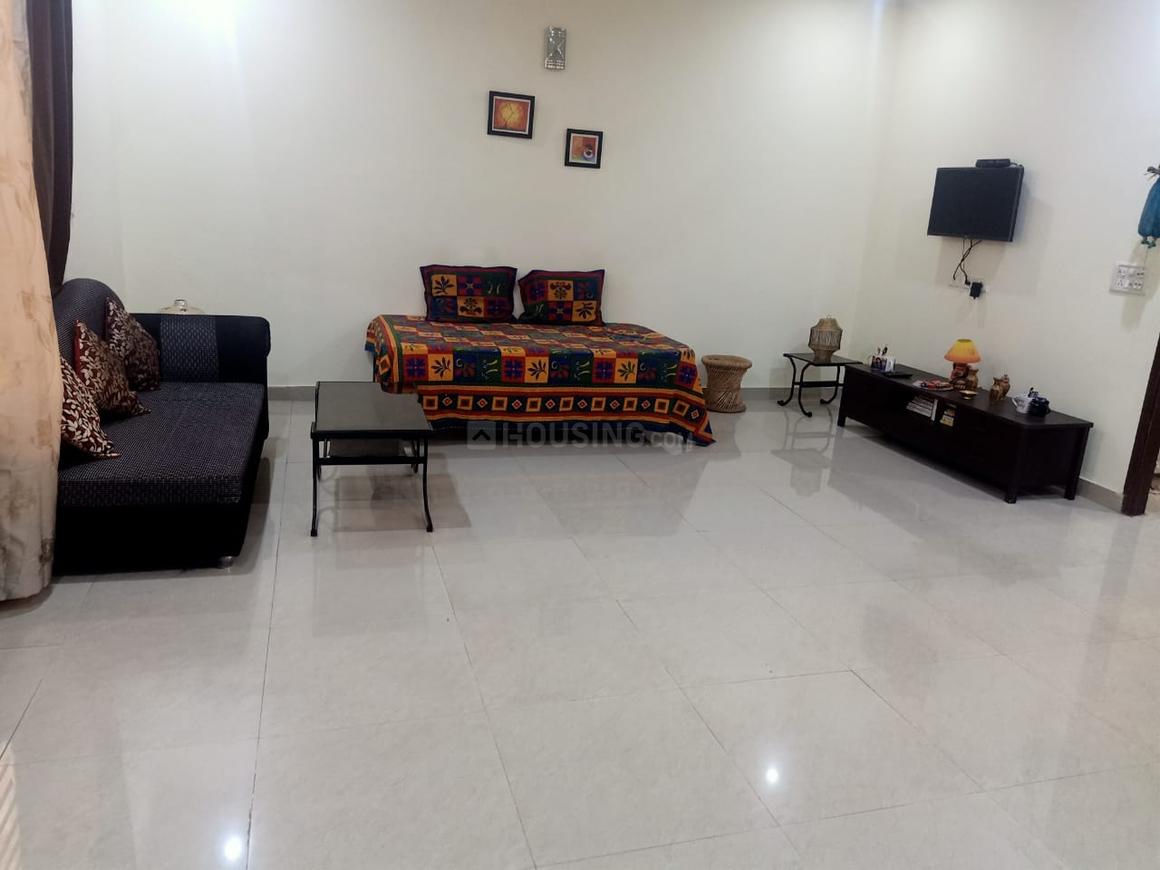 1 BHK for rent in Sector 7, Gurugram — semi-furnished — 995 sq.ft