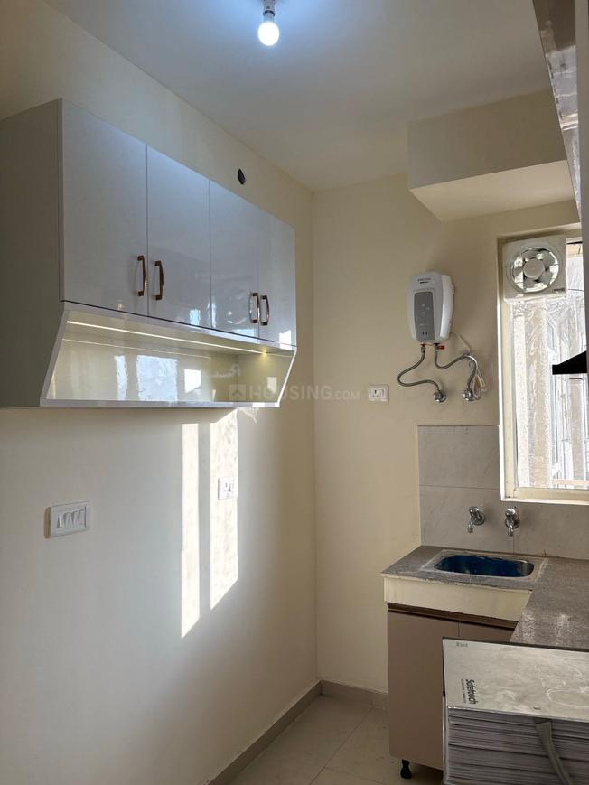 1 BHK for rent in Sector 70, Gurugram — semi-furnished — 400 sq.ft — Pyramid Altia
