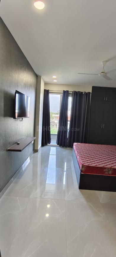 1 BHK for rent in Sector 70, Gurugram — semi-furnished — 500 sq.ft — Pyramid Altia