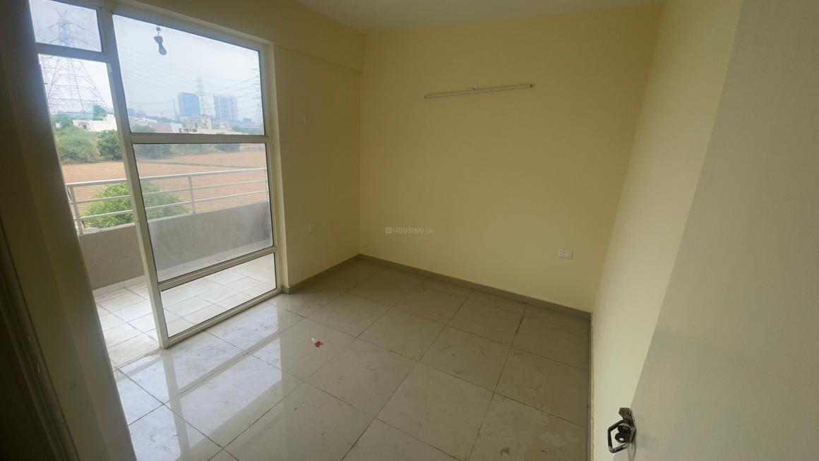 1 BHK for rent in Sector 70, Gurugram — unfurnished — 700 sq.ft — Pyramid Altia