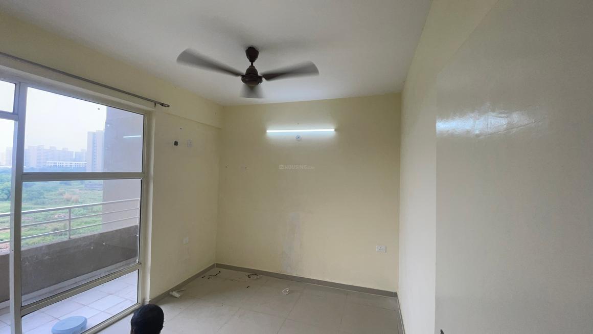 1 BHK for rent in Sector 70, Gurugram — semi-furnished — 750 sq.ft — Pyramid Altia