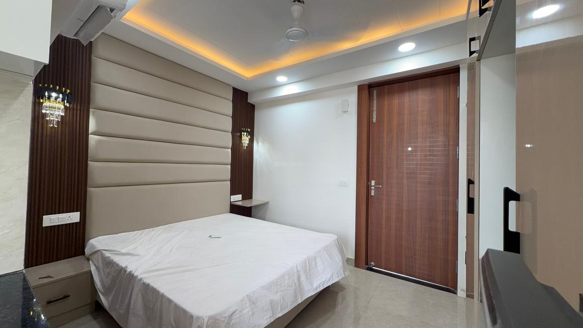 1 BHK for rent in Sector 70A, Gurugram — 200 sq.ft