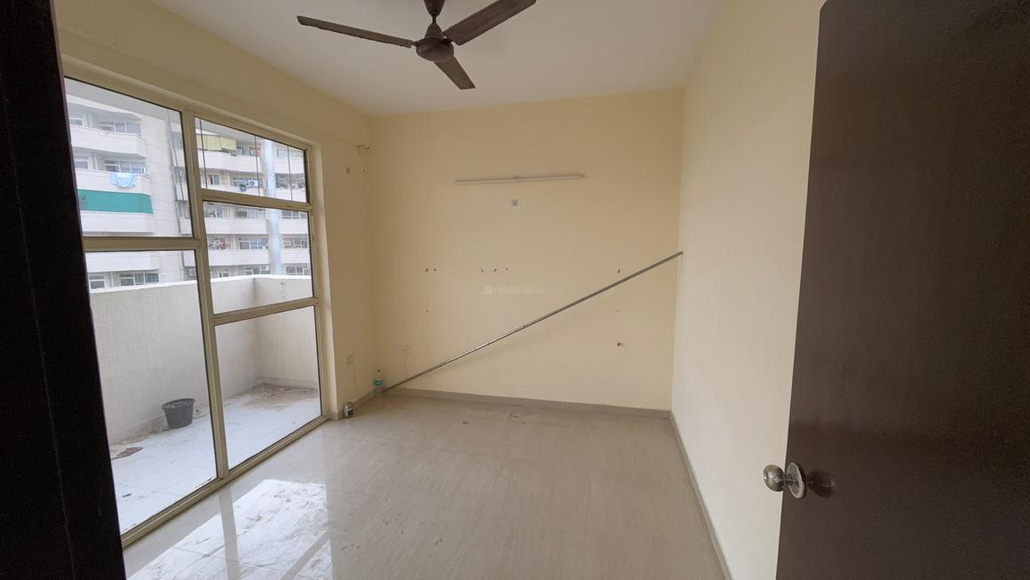 1 BHK for rent in Sector 70A, Gurugram — semi-furnished — 450 sq.ft — Pyramid Urban Homes