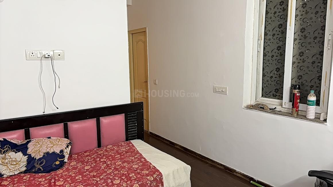 1 BHK for rent in Sector 79, Gurugram — 400 sq.ft — Signature Global Golf Green