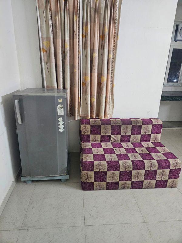 1 BHK for rent in Sector 90, Gurugram — semi-furnished — 418 sq.ft — Shree Vardhman Green Court