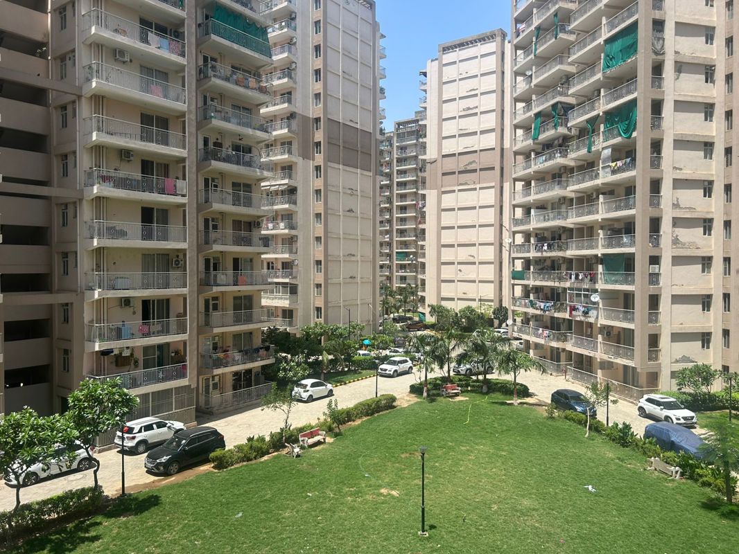 1 BHK for rent in Sector 90, Gurugram — semi-furnished — 510 sq.ft — Shree Vardhman Green Court