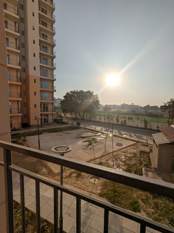 1 BHK for rent in Sector 92, Gurugram — unfurnished — 400 sq.ft — ROF Amaltas