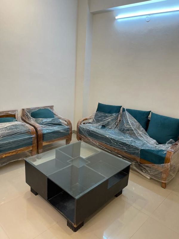 1 BHK for rent in Sohna Sector 33, Gurugram — furnished — 583 sq.ft — Breez Global Heights