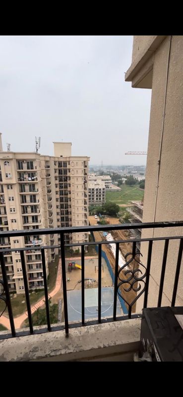 1 BHK for rent in Sohna Sector 33, Gurugram — semi-furnished — 345 sq.ft — Breez Global Heights