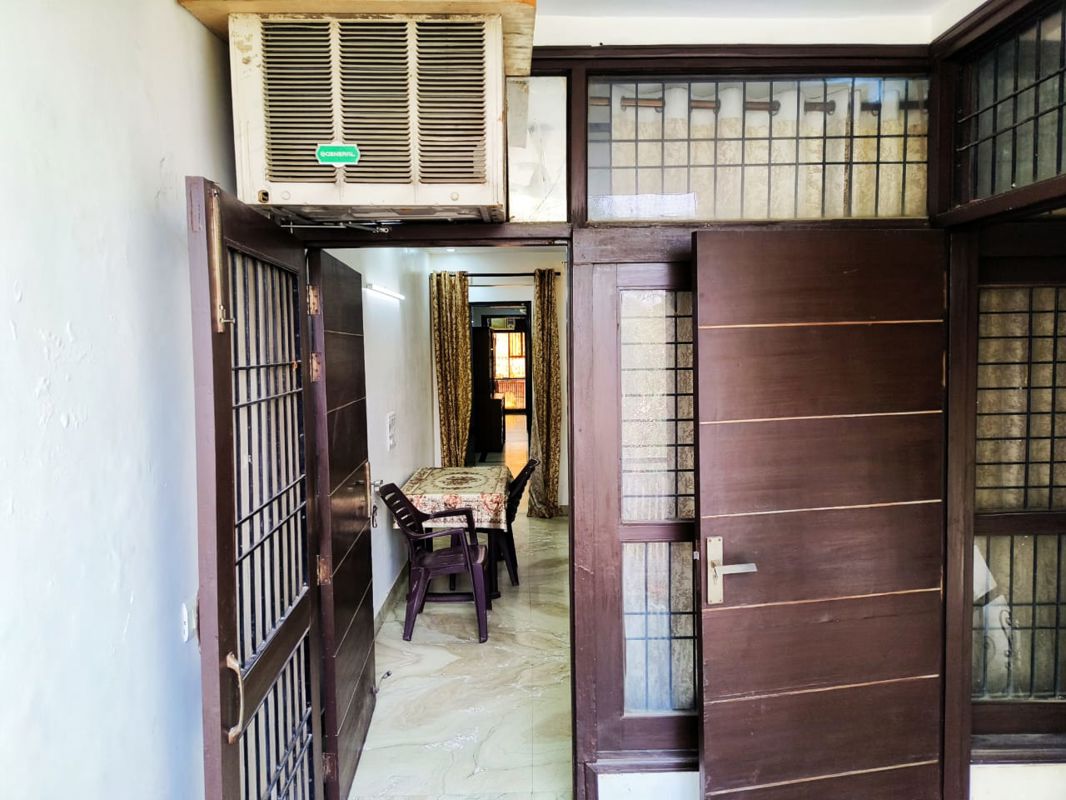 1 BHK for rent in South City 1, Gurugram — semi-furnished — 60 sq.ft — Unitech South City 1