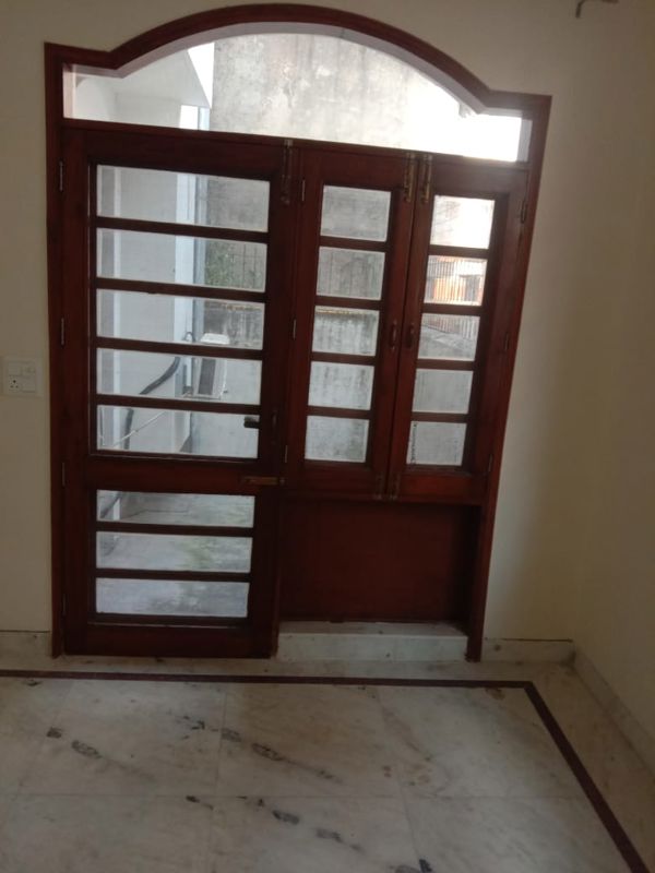 1 BHK for rent in Sushant Lok I, Gurugram — semi-furnished — 250 sq.ft — Bestech Chambers