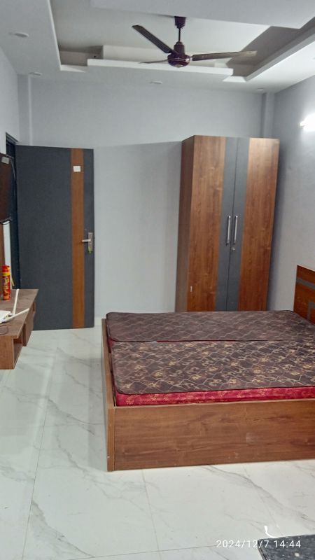 1 BHK for rent in Sushant Lok I, Gurugram — furnished — 650 sq.ft