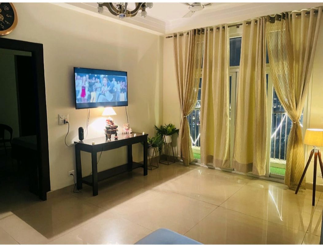 1 BHK for rent in Sushant Lok ii, Gurugram — semi-furnished — 60 sq.ft