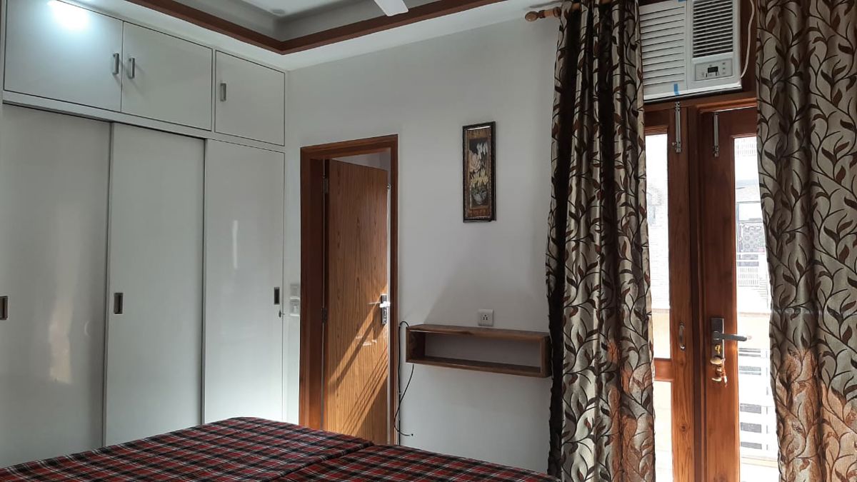 1 BHK for rent in Sushant Lok Iii, Gurugram — unfurnished — 73 sq.ft