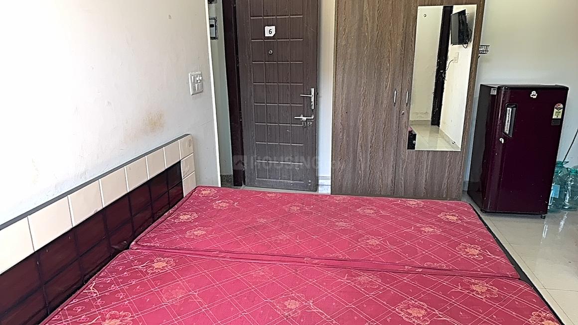 1 BHK for rent in Sushant Lok Phase 1, Gurugram — 275 sq.ft