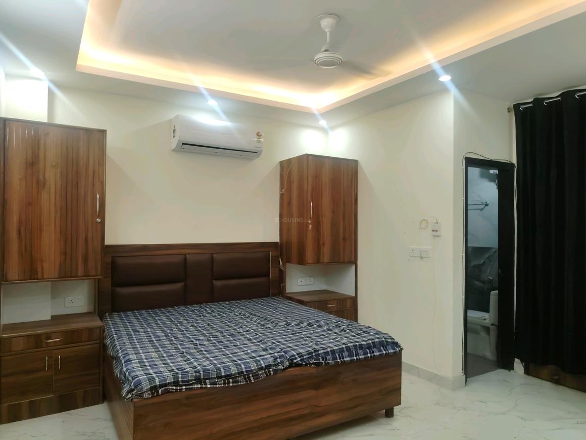 1 BHK for rent in Sushant Lok Phase 1, Gurugram — 268 sq.ft
