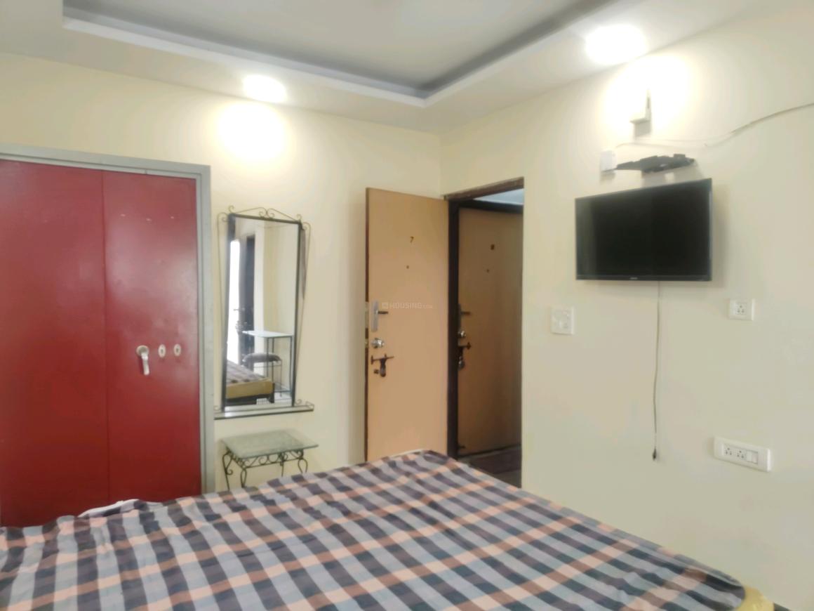 1 BHK for rent in Sushant Lok Phase 1, Gurugram — 300 sq.ft