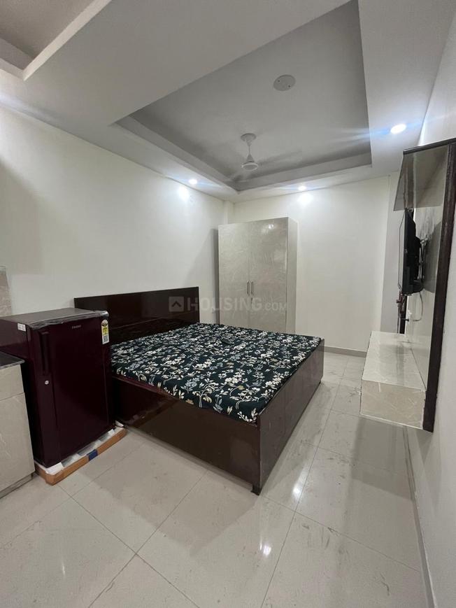 1 BHK for rent in Sushant Lok Phase 1, Gurugram — 350 sq.ft
