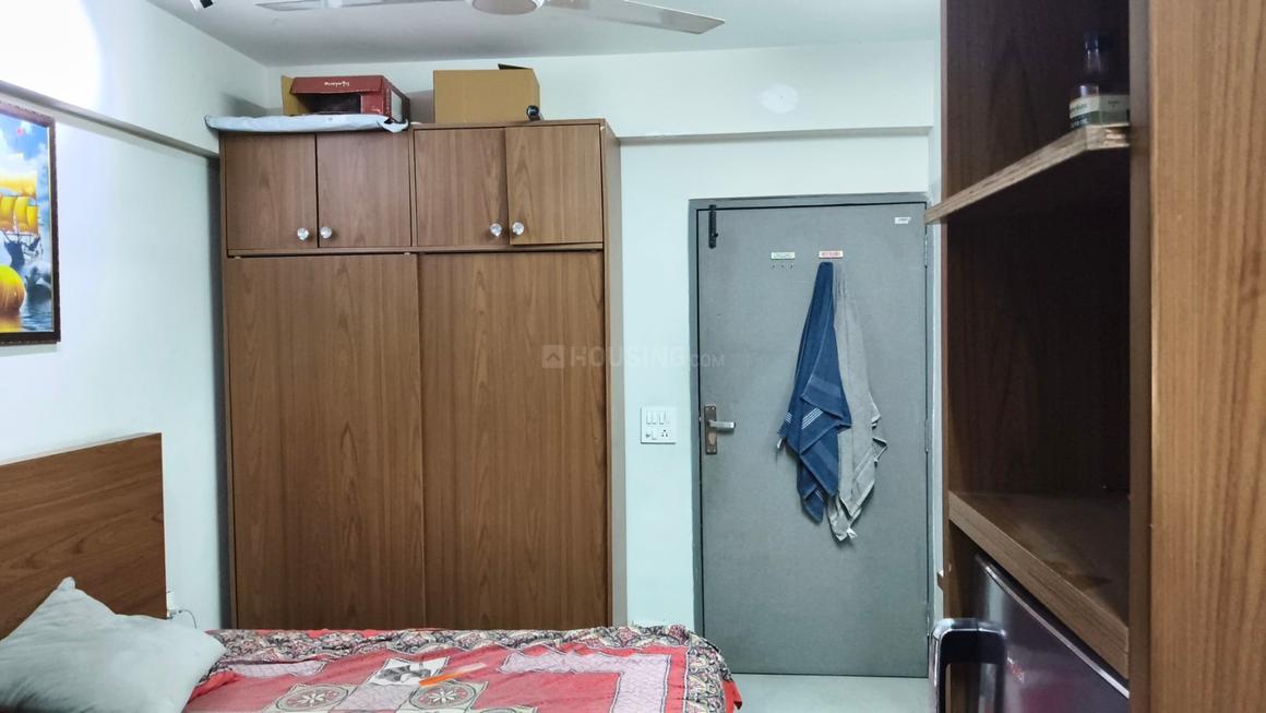 1 BHK for rent in Sushant Lok Phase 1, Gurugram — 220 sq.ft — Suncity Essel Towers