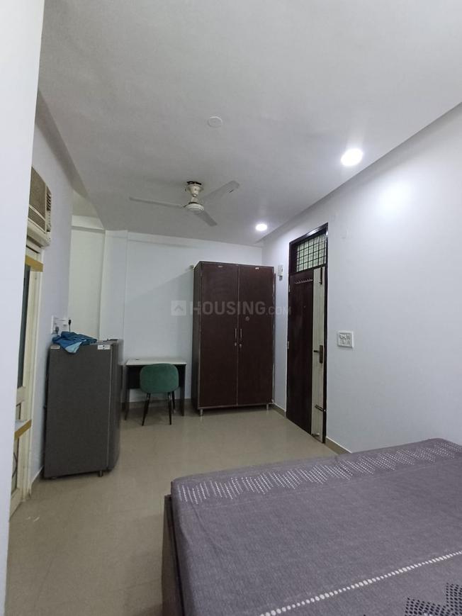 1 BHK for rent in Sushant Lok Phase 1, Gurugram — 350 sq.ft