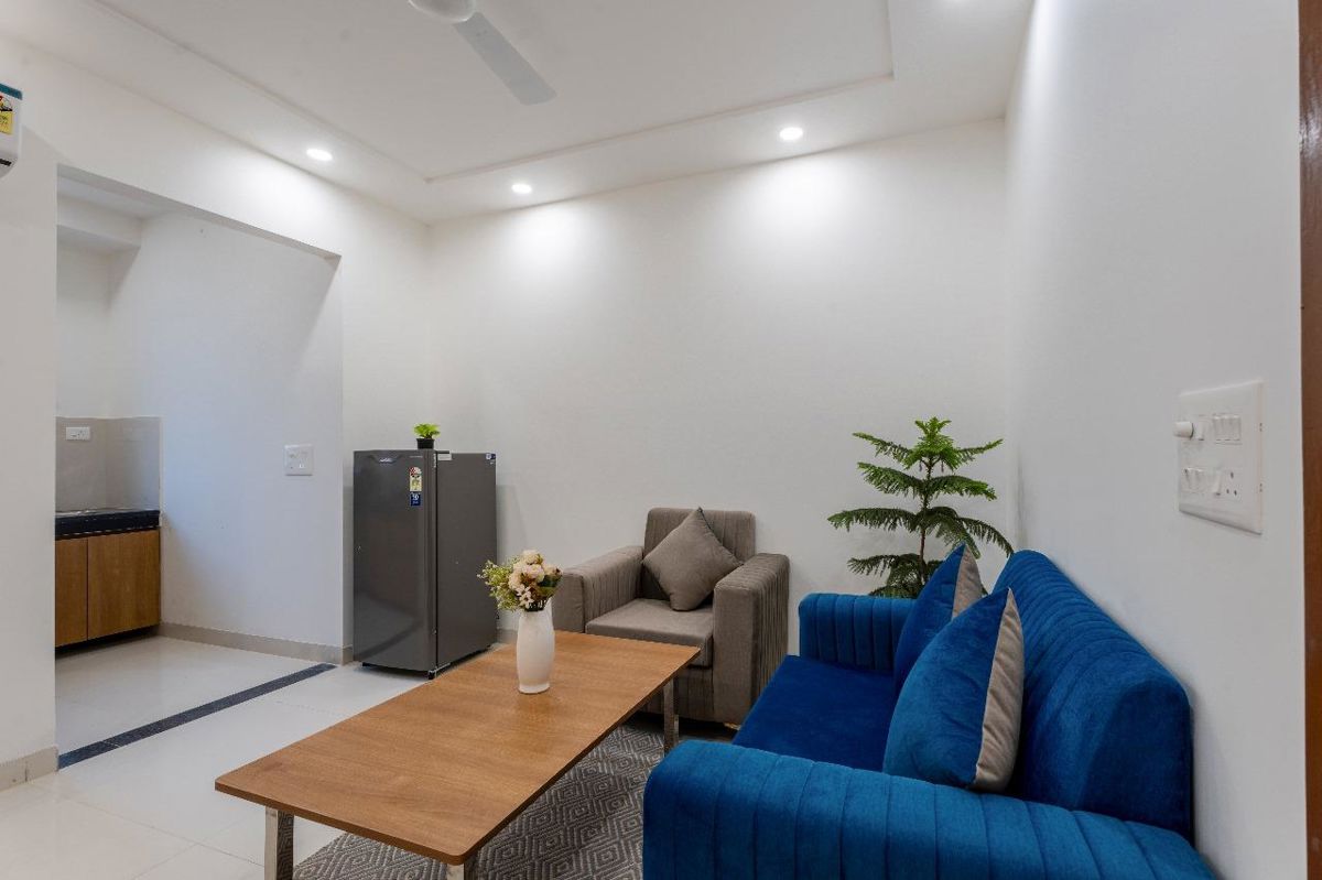 1 BHK for rent in Uday Nagar, Gurugram — furnished — 700 sq.ft