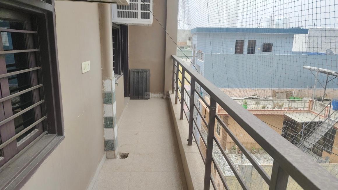2 BHK for rent in Ashok Vihar Phase 3 Extension, Gurugram — 900 sq.ft