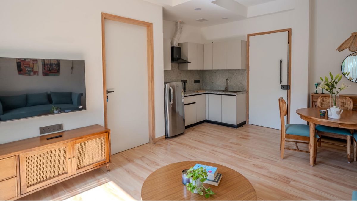2 BHK for rent in Dlf City Phase 3, Gurugram — furnished — 60 sq.ft