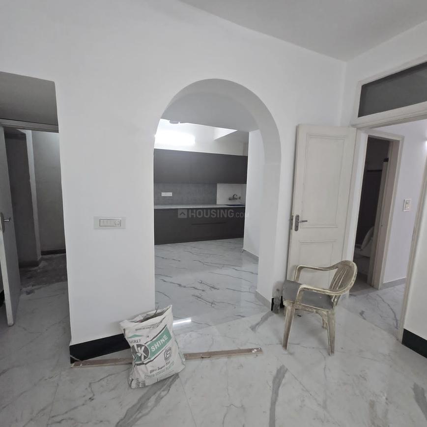 2 BHK for rent in DLF Phase 1, Gurugram — semi-furnished — 1500 sq.ft