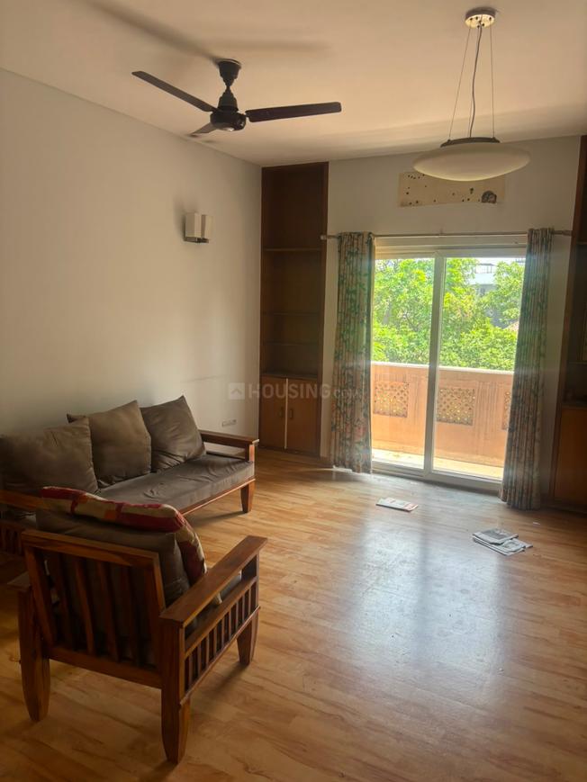 2 BHK for rent in DLF Phase 2, Gurugram — semi-furnished — 1200 sq.ft — Unitech Heritage City