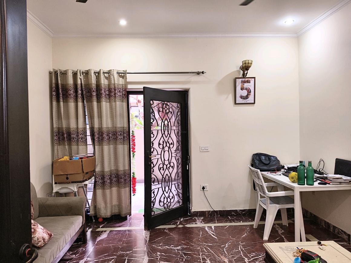2 BHK for rent in DLF Phase 3, Gurugram — 1750 sq.ft