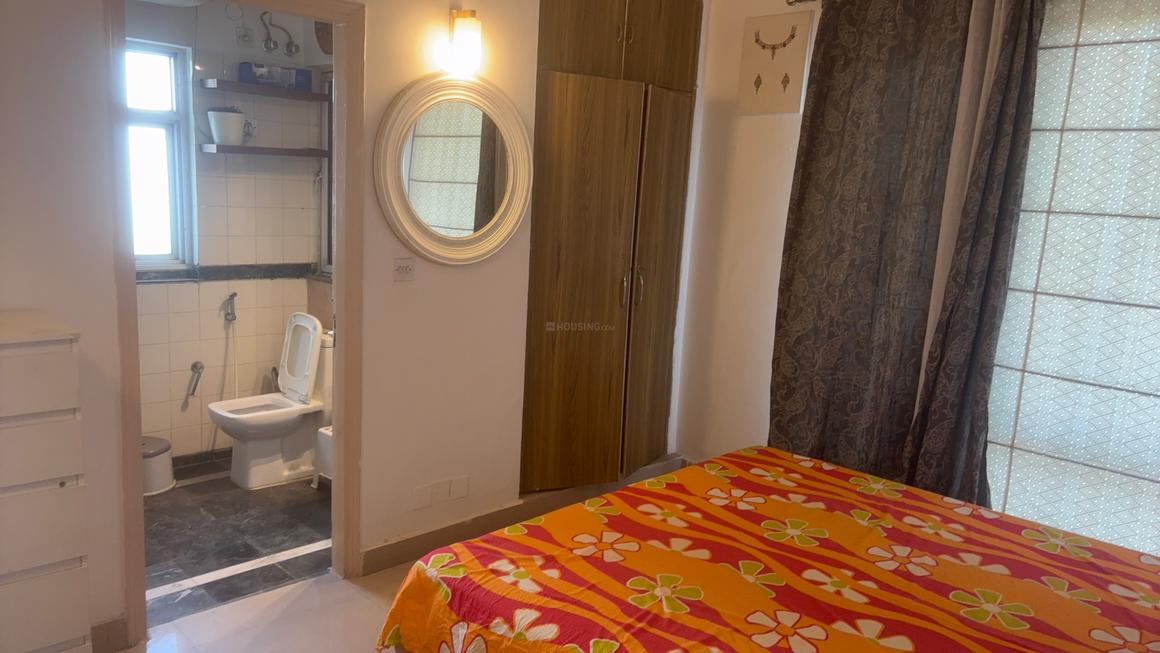 2 BHK for rent in DLF Phase 4, Gurugram — 1105 sq.ft — DLF Regency Park 1