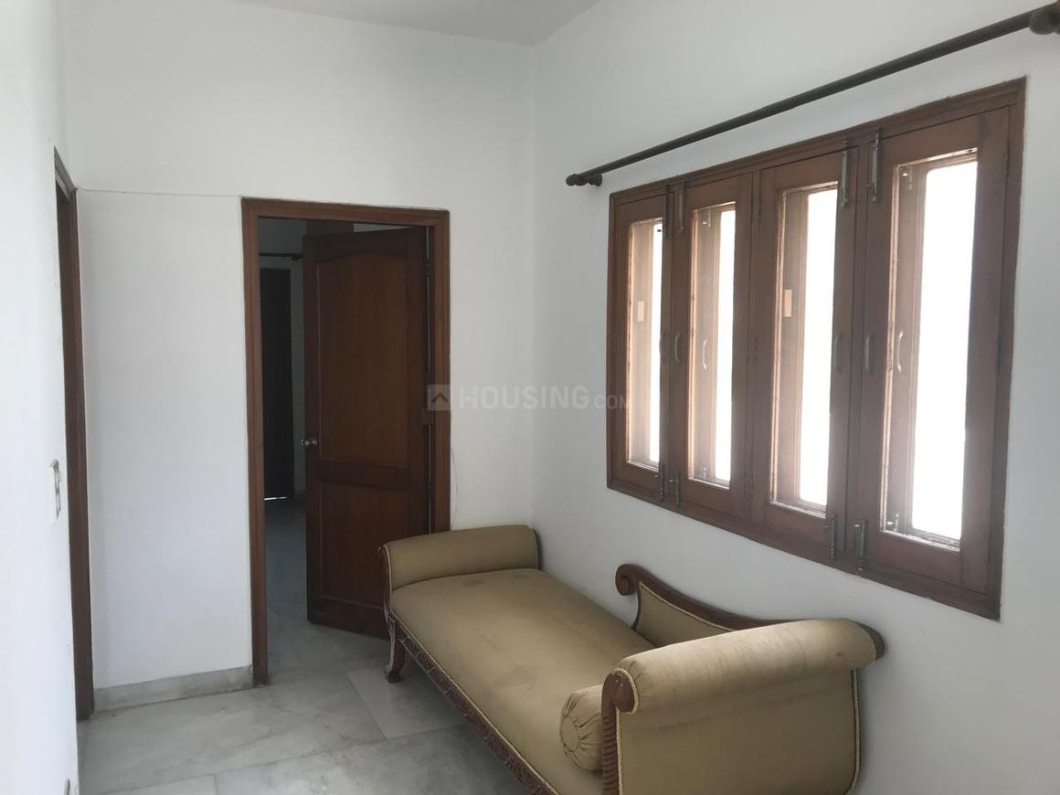 2 BHK for rent in DLF Phase 4, Gurugram — 2430 sq.ft