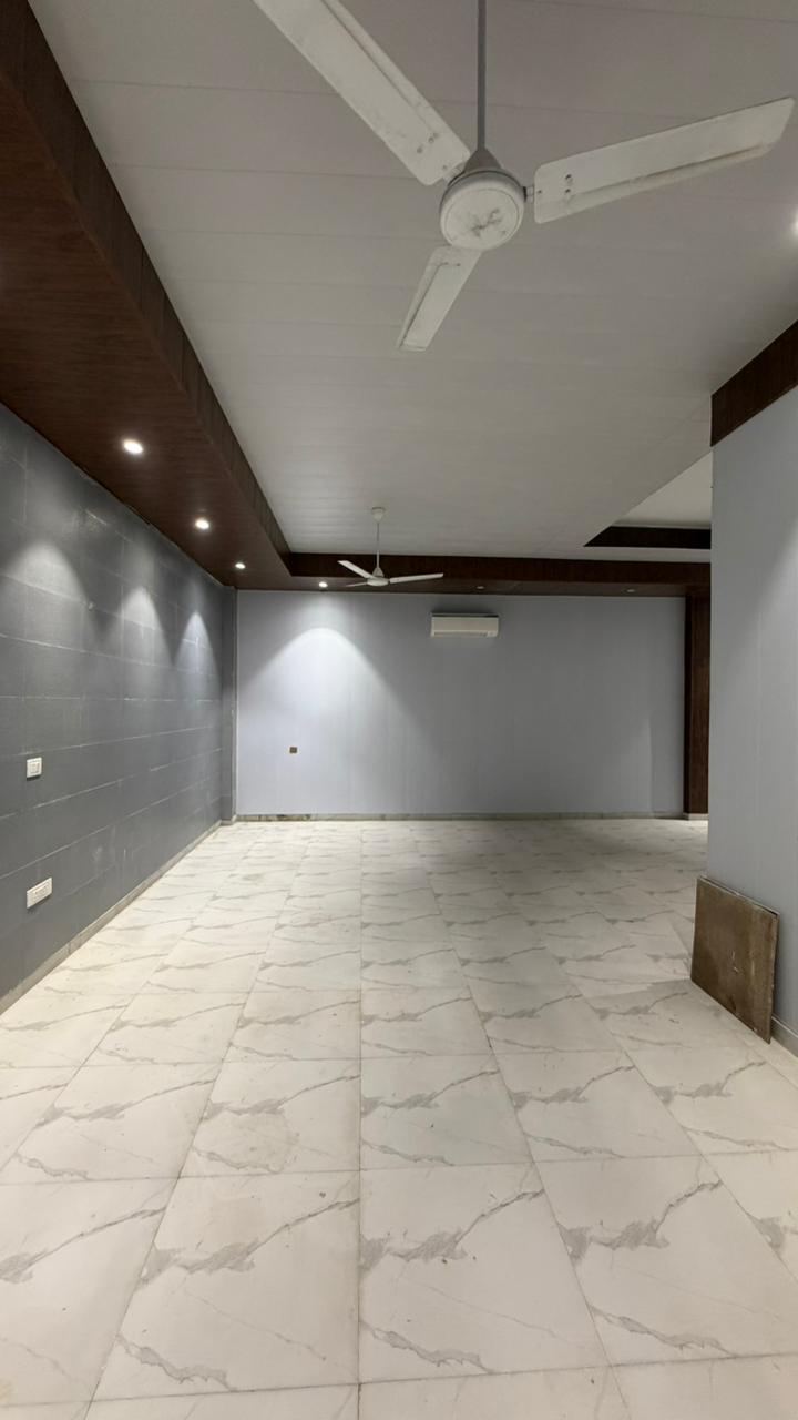 2 BHK for rent in Dlf Phase I, Gurugram — unfurnished — 150 sq.ft — DLF Royale Residences