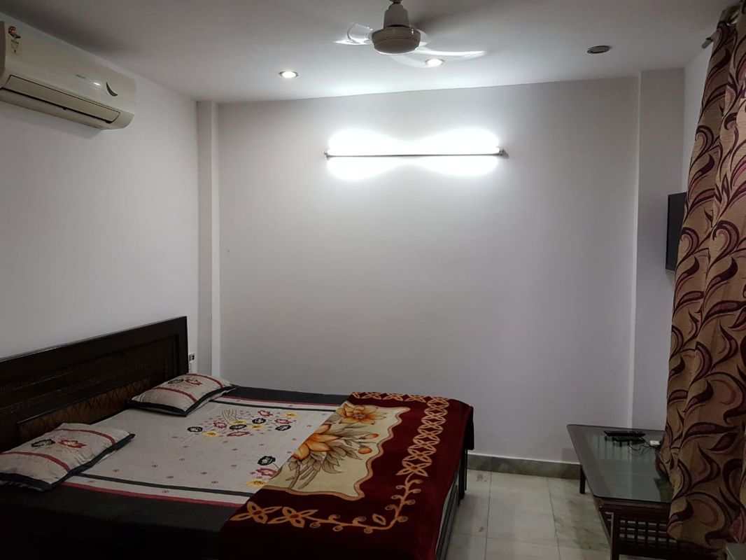 2 BHK for rent in Dlf Phase I, Gurugram — furnished — 500 sq.ft — DLF Imperial Residences