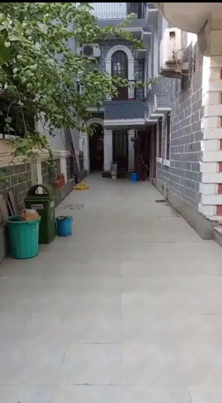 2 BHK for rent in Dlf Phase I, Gurugram — furnished — 1000 sq.ft