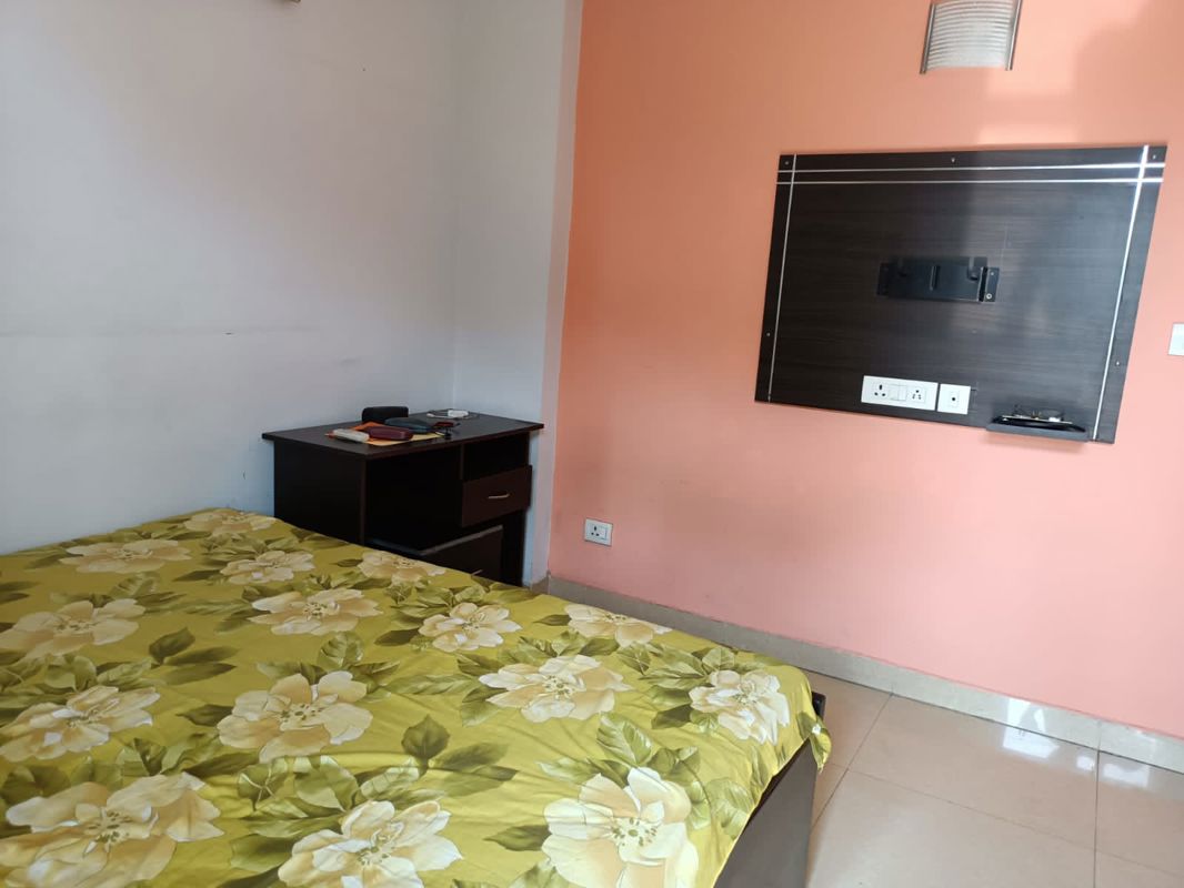 2 BHK for rent in Dlf Phase ii, Gurugram — furnished — 575 sq.ft — DLF Atria